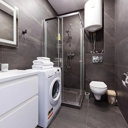 на кирилівська 37 Apartment